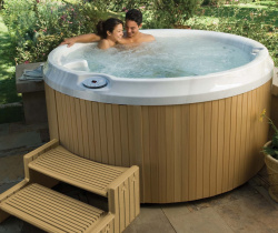 Круглый спа бассейн Jacuzzi J-210